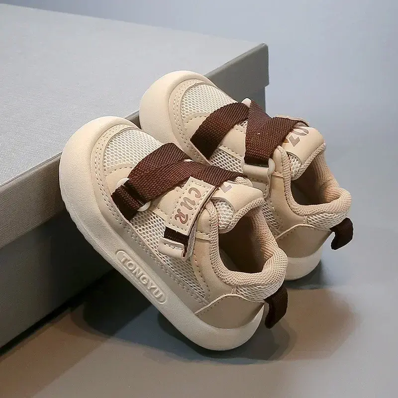 Baby Sports Shoes Toes Capped Anti-kicked 2025 New Kids Walking Shoes Mesh Breathable Boys Girls Casual Shoes Soft Sole Non-slip