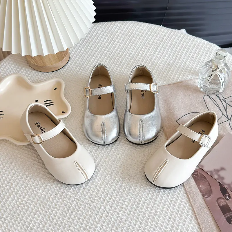 Girls Casual Shoes for Medium Big Kids Fashion Princess Soft Chic Party Wedding Flats 2025 Spring Autumn Brand New Beige Silver