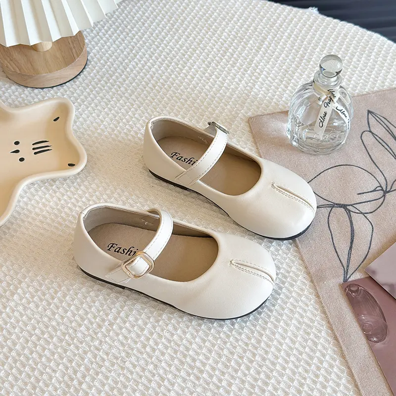 Girls Casual Shoes for Medium Big Kids Fashion Princess Soft Chic Party Wedding Flats 2025 Spring Autumn Brand New Beige Silver