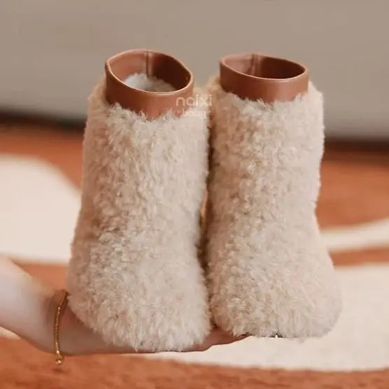 Kids Plush Shoes Warm Soft Sole Girls Princess Boots Korean Style 2025 Winter New Children Short Boots with Warm Fur Versatile