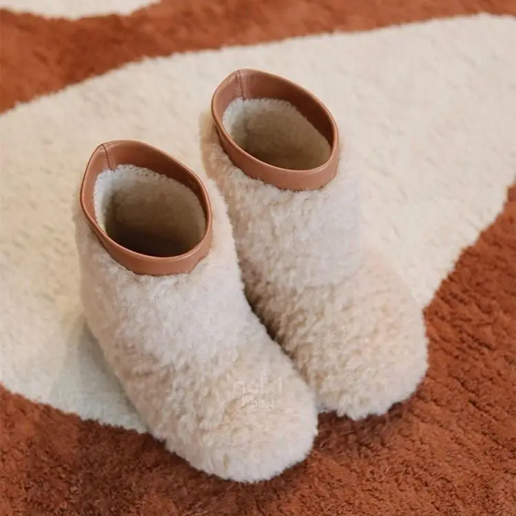 Kids Plush Shoes Warm Soft Sole Girls Princess Boots Korean Style 2025 Winter New Children Short Boots with Warm Fur Versatile