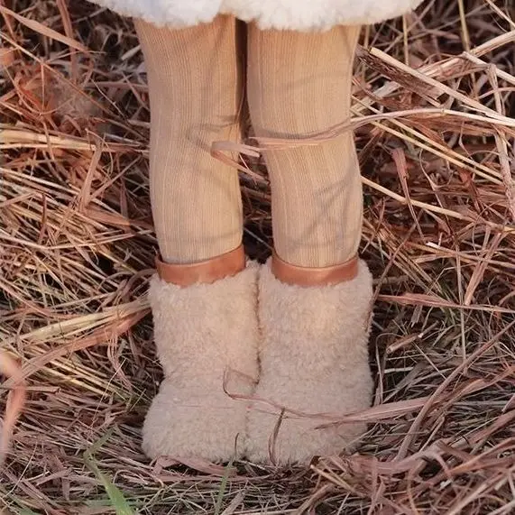 Kids Plush Shoes Warm Soft Sole Girls Princess Boots Korean Style 2025 Winter New Children Short Boots with Warm Fur Versatile