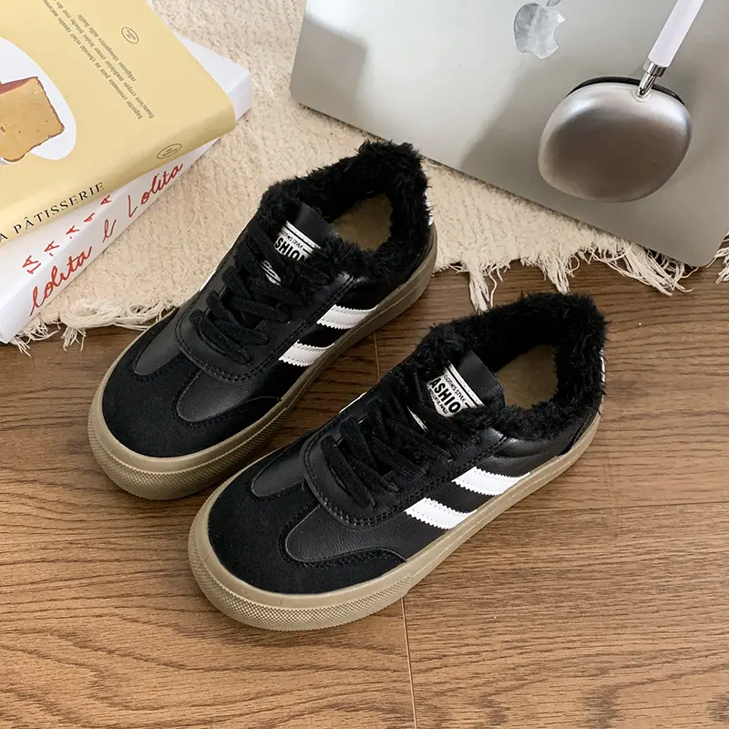 2024 Winter New Lady Fashionable Casual Shoes Korean Style Soft Sole Thermal Non-slip Versatile Women Retro Running Gump Shoes