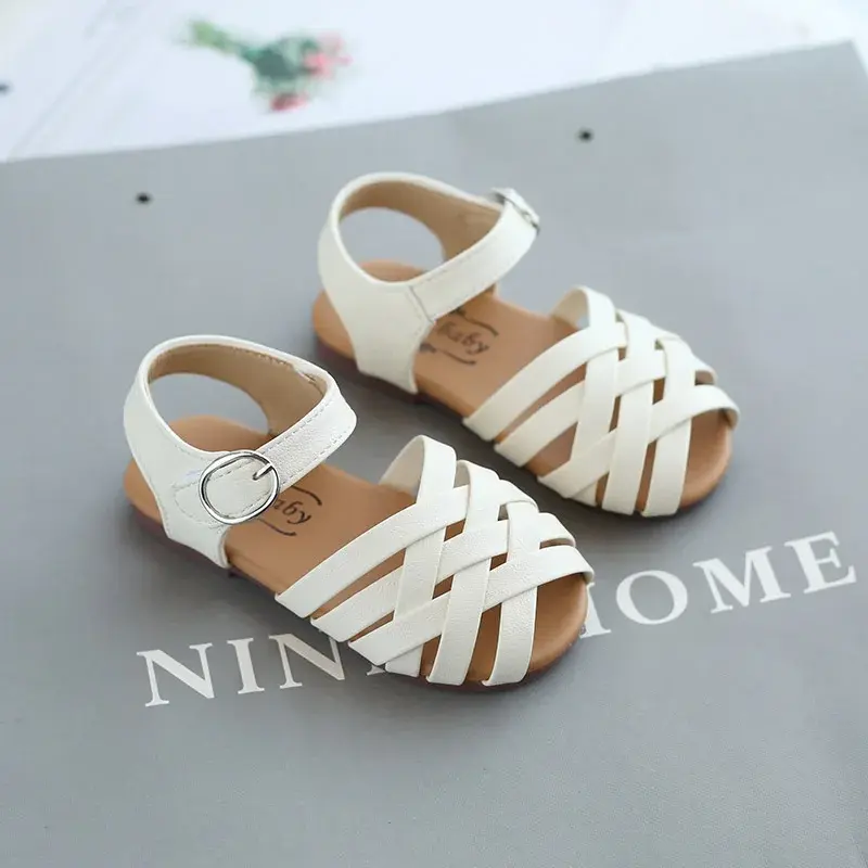 2024 Cross-tied Summer Girls Beach Shoes Classic Black White Pink Roman Sandals Cut-outs Kids Girl Sandals for Children H05144