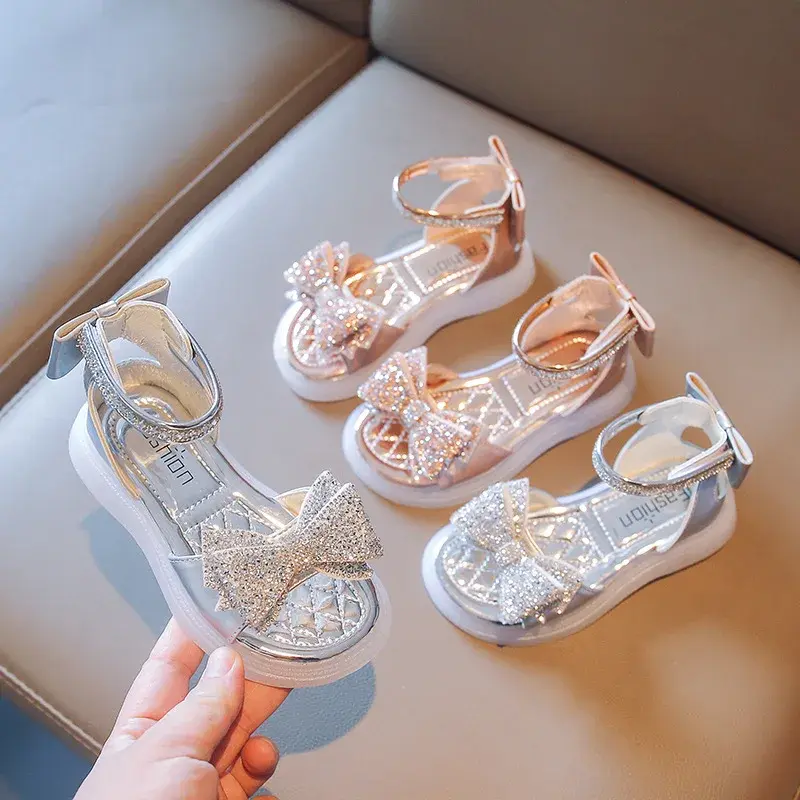 Girls Princess Sandals 2025 Summer New Baby Sparkly Rhinestones Bow Shoes Fashion Non-slip Flat Children's Sandals Boots I05257