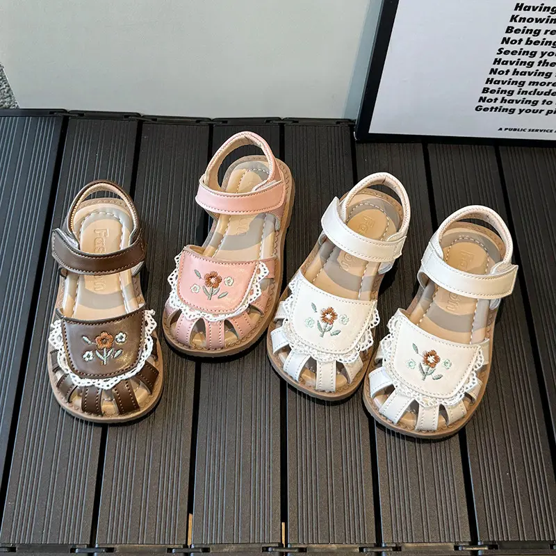 Platform Sandals Retro Children's Shoes Fashion Flroal Sandals for Baby Girl Beach Shoes Beautiful School Kids Shoe Girls H06019