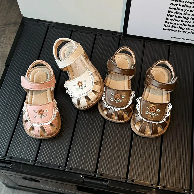 Platform Sandals Retro Children's Shoes Fashion Flroal Sandals for Baby Girl Beach Shoes Beautiful School Kids Shoe Girls H06019