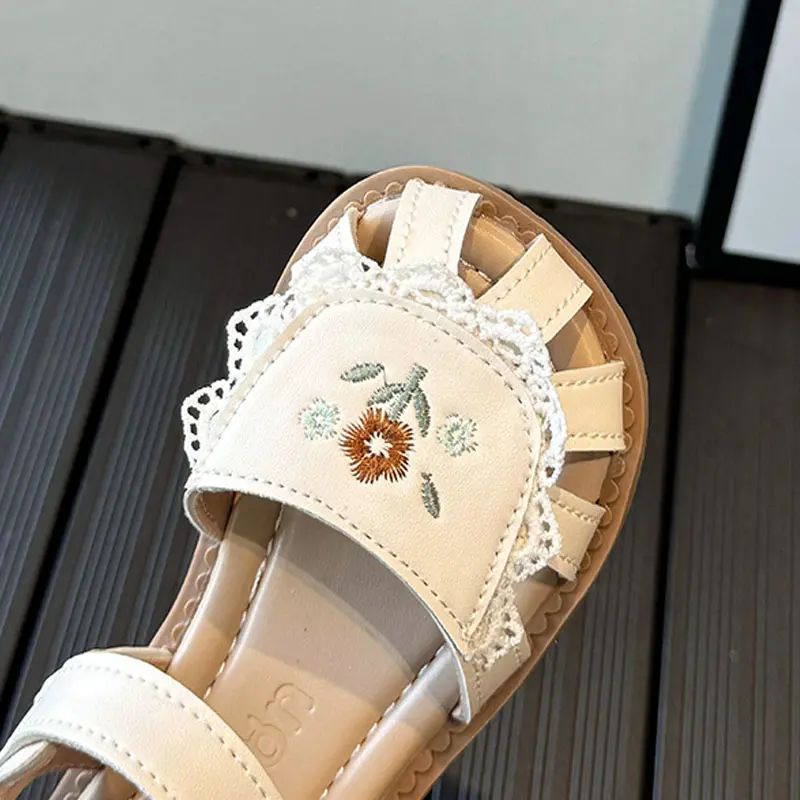 Platform Sandals Retro Children's Shoes Fashion Flroal Sandals for Baby Girl Beach Shoes Beautiful School Kids Shoe Girls H06019