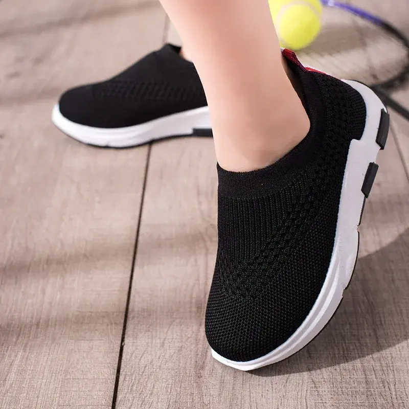 Black Red Blue Teenagers Girls Sneakers Slip on Elastic Kids Shoes Boys Student Training Shoes School PEclass Sneakers E01293