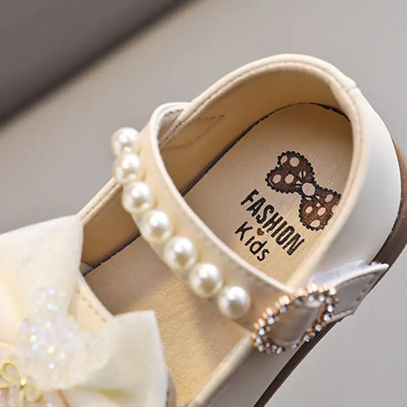 Leisure and Comfortable Baby Girl Sandals Kawaii Cartoon Bear Decos Summer Open Toe Sandals 1-4Y Girl Beach Shoes Toddler H05054