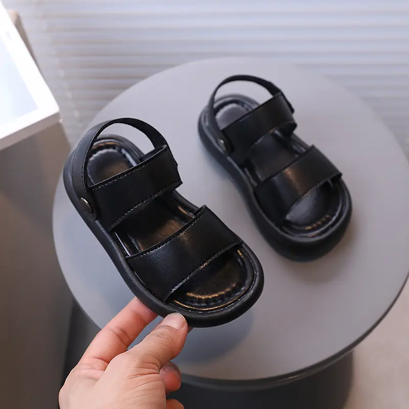Soft Leather Children Sandals Outdoor Summer Leisure Beach Holiday Platform Sandals Latest Rivets Boys Girls Casual Shoes H07171
