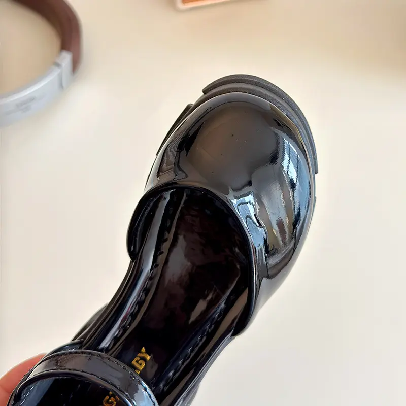 New Leather Shoes Summer Fashion Simple Girl Shoes Thick Versatile Comfort Kid Sandals Retro Trendy Princess Child Shoe Tacones