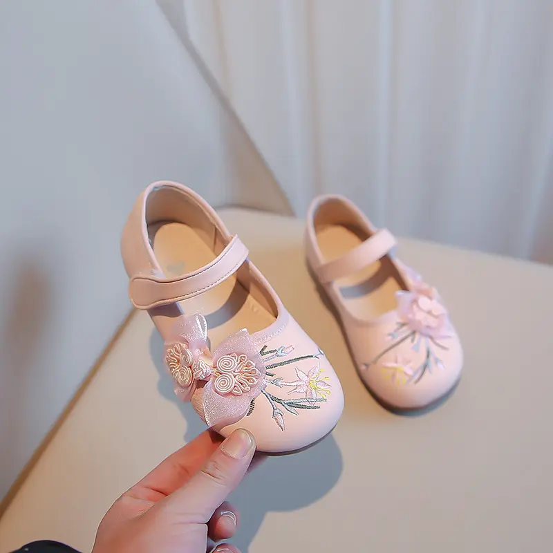 Children Flats Shoes with Mesh Knot Girls Embroidered Leather Shoes for Party Wedding Kids Elegant Temperament Princess Shoes