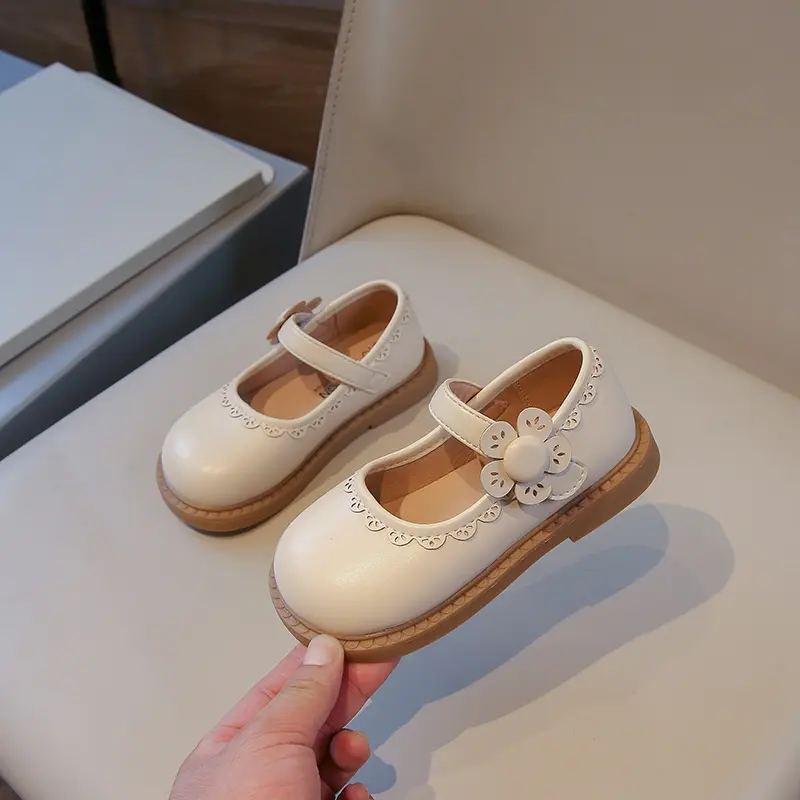 Girls Small Leather Shoes Size 23-35 Soft Bottom Leather Children's Single Shoes Beige Fashion Versatile Children's Baby Shoes