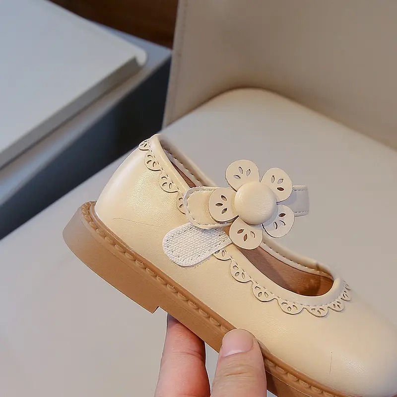 Girls Small Leather Shoes Size 23-35 Soft Bottom Leather Children's Single Shoes Beige Fashion Versatile Children's Baby Shoes