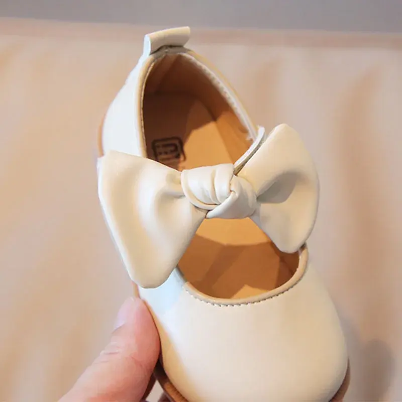 2025 New Girls PU Leather Shoes Moccasins School Student Mary Janes Soft Leisure Princess Party Dress Shoes with Bowknot I07171