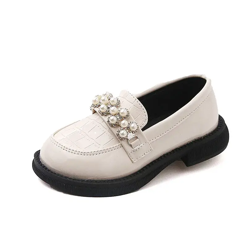 2025 Patent Leather Princess Shoes Girls Pearls Flowers Children Loafers Fashion Crocodile Pattern Kids Girl Boat Shoes I07102