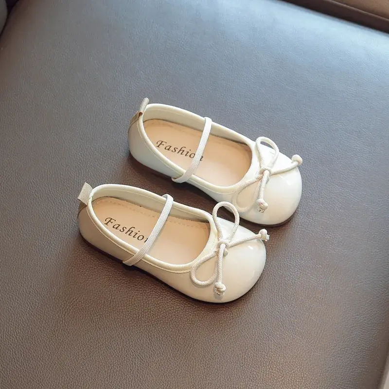 Smooth and Brightly Patent Leather Shoes for Kids Girls Simple Bow-tie Mary Janes Shoes Flats Kawaii Slip on Shoes Girl F07193