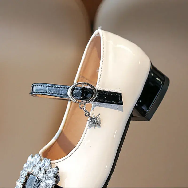 Design Rhinestones Girls Shoes 2025 Spring Autumn Soft Bottom British Student Shoes Kids Girl T-tied Elegant Leahter Shoe I07149