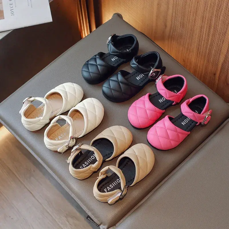 2025 Summer Runway Children Sandals Girls Beach Shoes Pretty Designer Lattice Wedding Kids Close-toed Sandals for Girl I04223