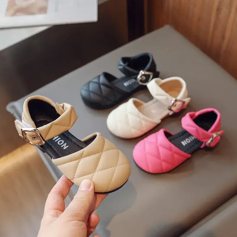 2025 Summer Runway Children Sandals Girls Beach Shoes Pretty Designer Lattice Wedding Kids Close-toed Sandals for Girl I04223