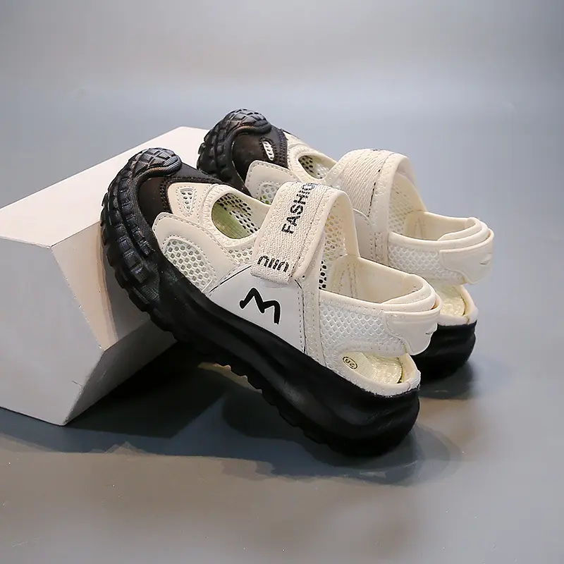 Breathable Sports Sandals for Children Unisex Casual Beach Water Shoes Comfortable Soft Sole Kids Shoes Cut-outs Sneakers I06024
