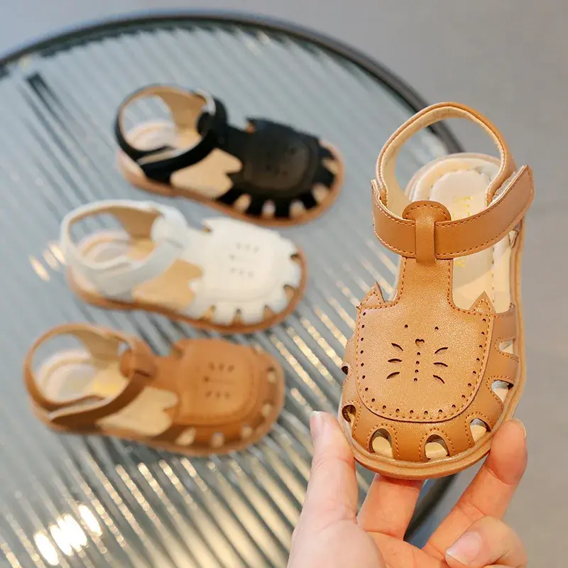 New Kids Sandals Girls Black Beige Brown Hollow Out Shoes for Children Summer Closed Toe Lolita Student Beach Shoes Child H01195