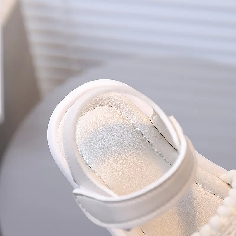 2025 Cost-effective Summer Girl's Sandals Lightweight Non-slip Outdoor Beach Shoes Girl Fashion Hairball Platform Sandals I04213