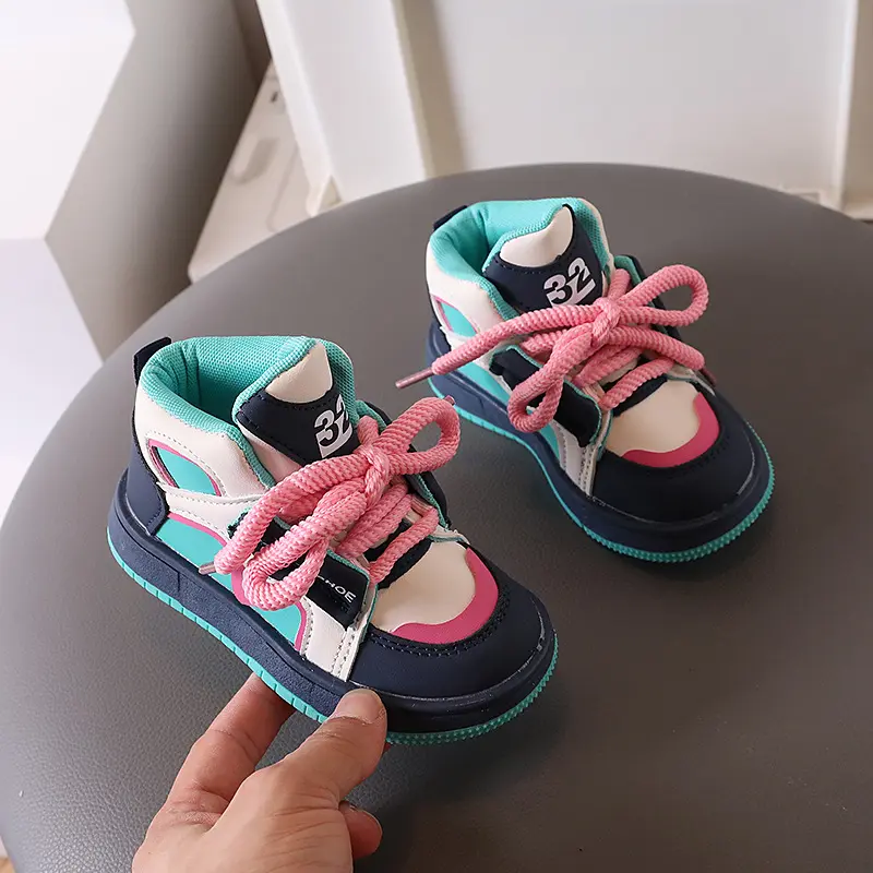 2025 Autumn Outdoor Black Kids Shoes Boy Children Sports Shoes Sneakers for Girls High Top Basketball Shoes Baby Botas I06258
