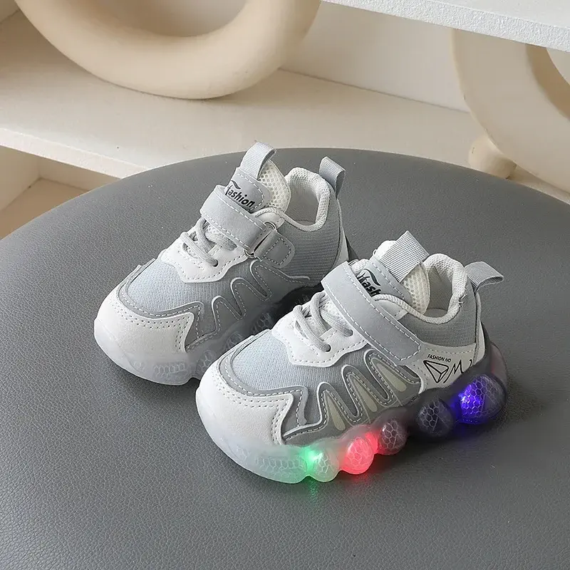 1-6 Years Children Glowing Sneakers Kids Luminous Sneakers Boy Girl LED Light Up Sneaker New Toddler Outdoor Casual Shoes H08153