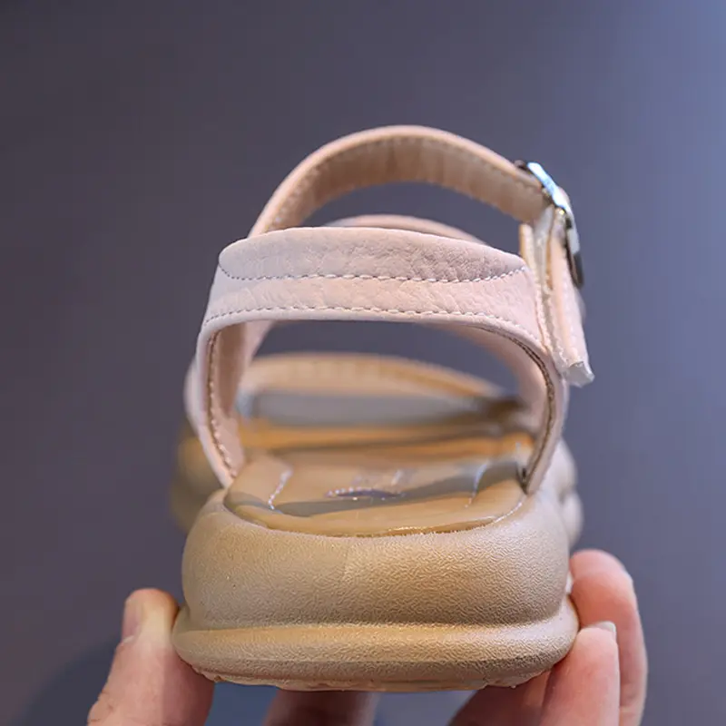 2025 Girls Sandals Kids Soft Soles Casual Princess Shoes Bling Diamond Beach Shoes Bow-tie Girl Roman Sandals with Buckle I06069