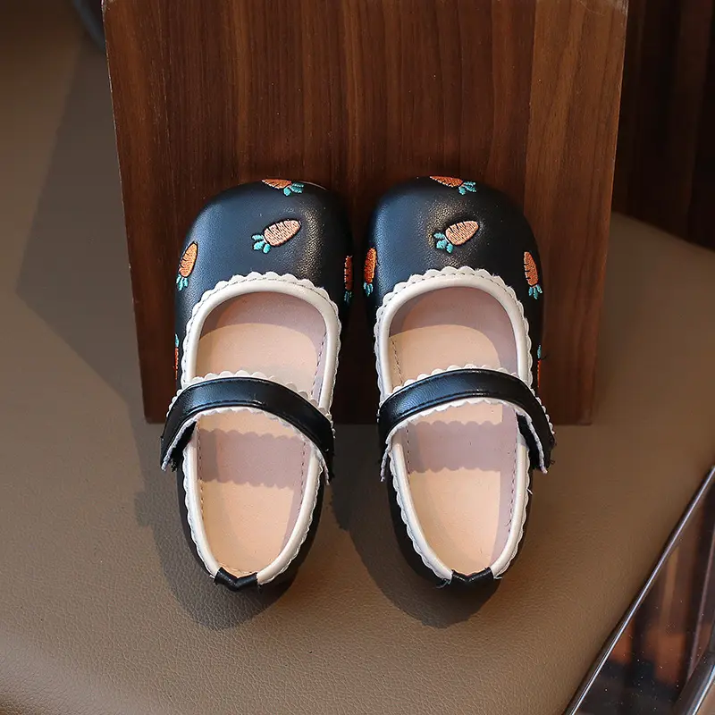 Girl's Flats Open-backed Shoe Soft PU Leather All Over Print Cartoon Radish Pattern Little Girl Shoes Students mary janes I01252
