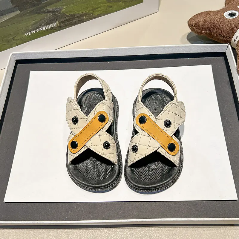 2025 Children's Summer New Sports Plaid Sandals Soft Sole Anti-slippery Korean Version Boys Cross-tied Button Beach Shoes I05191