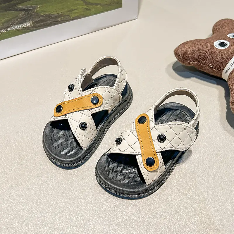 2025 Children's Summer New Sports Plaid Sandals Soft Sole Anti-slippery Korean Version Boys Cross-tied Button Beach Shoes I05191