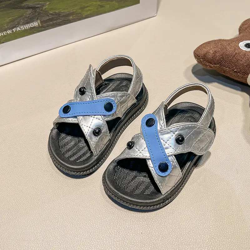 2025 Children's Summer New Sports Plaid Sandals Soft Sole Anti-slippery Korean Version Boys Cross-tied Button Beach Shoes I05191