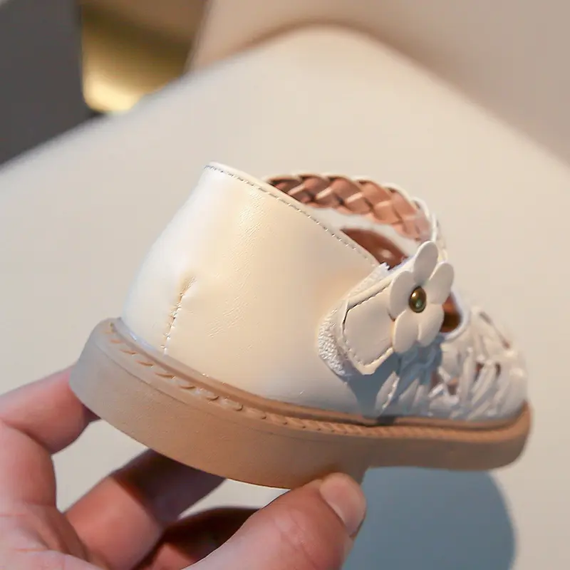 Summer Fall New Style Girls Princess Shoes Korean Style Little Girl Hollow PU Leather Shoes Baby Girl Flowers Dance Shoes I06296