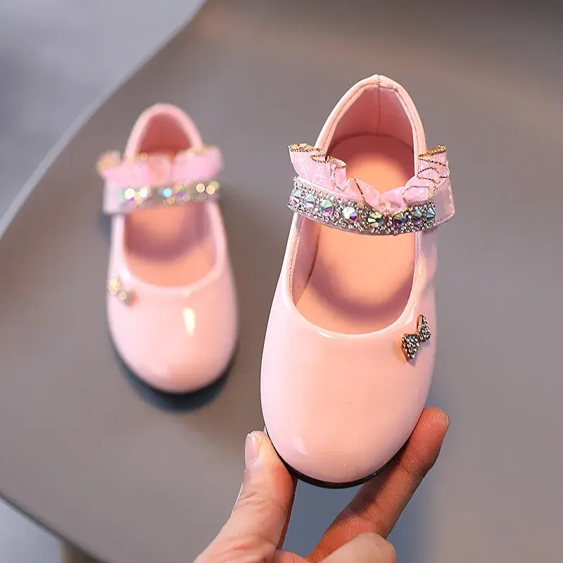 New Low Heels Princess Shoes Fashion Glossy PU Leather Shoes with Bow-tie 2025 Party Girls Shoes Bling Crystal Mary Janes I07014