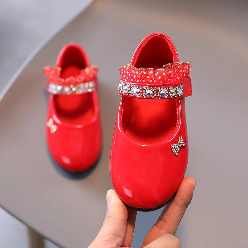 New Low Heels Princess Shoes Fashion Glossy PU Leather Shoes with Bow-tie 2025 Party Girls Shoes Bling Crystal Mary Janes I07014