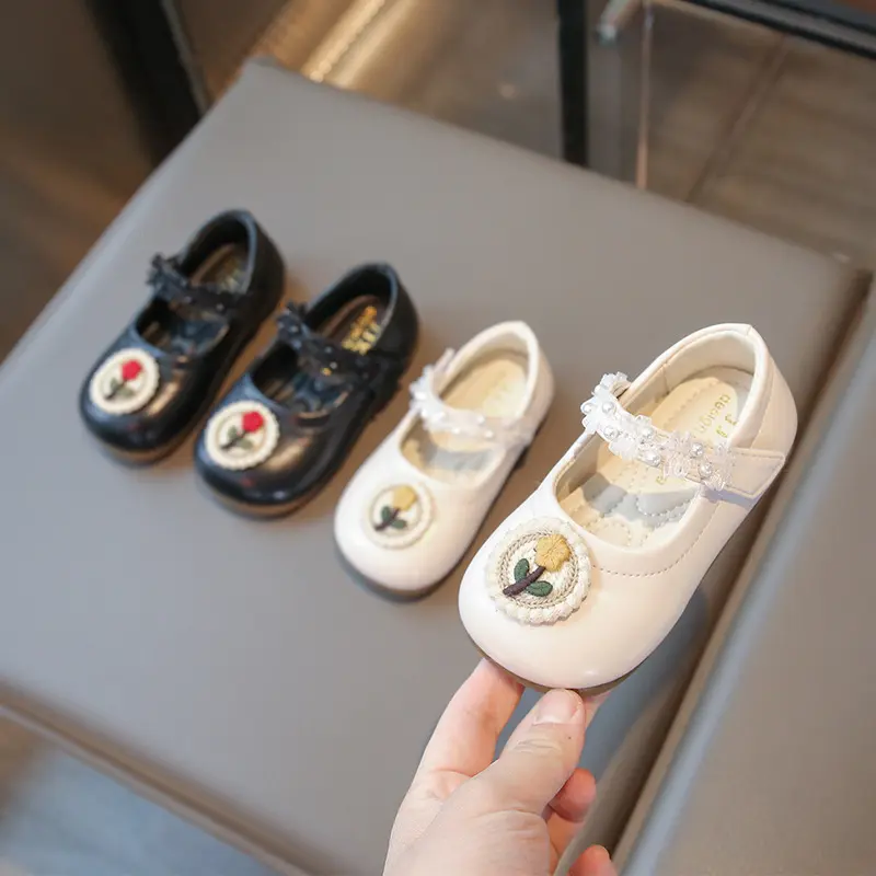 Nice Little Girls Shoes Knitted Appliques Children Soft PU Leather Round Toe Shoes Princess Flat Party Wedding Shoes Girl I03142