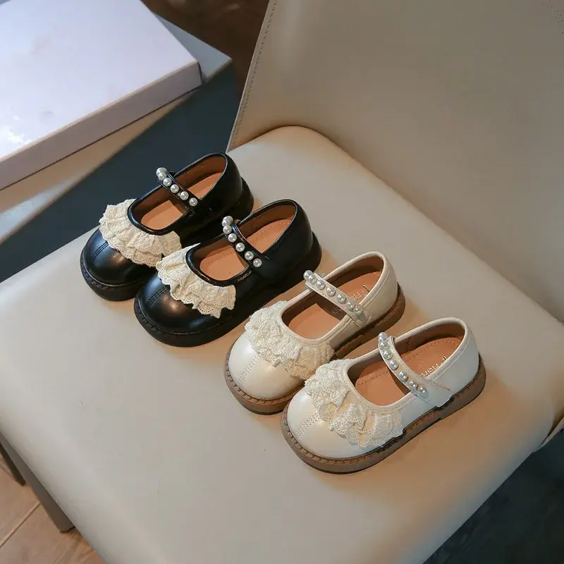 Fashion Soft Sole Student Shoes Girls Nice Lace Ruffles Performance Beaded Artificial Leather Shoes Kids mary janes Shoes H09055