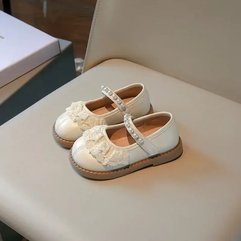 Fashion Soft Sole Student Shoes Girls Nice Lace Ruffles Performance Beaded Artificial Leather Shoes Kids mary janes Shoes H09055