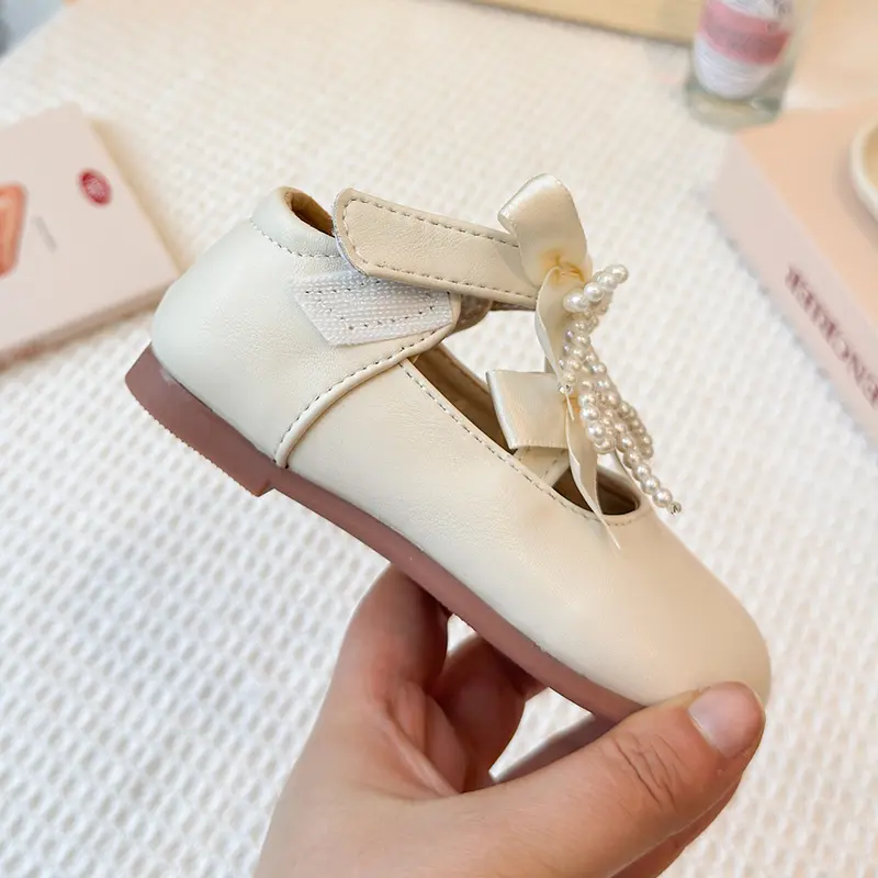 New Girl Leather Shoe Soft Sole Anti Slip Performance Kid Beading Shoes INS Fashion Sweet Girl Princess Shoe with Bow-tie I08127