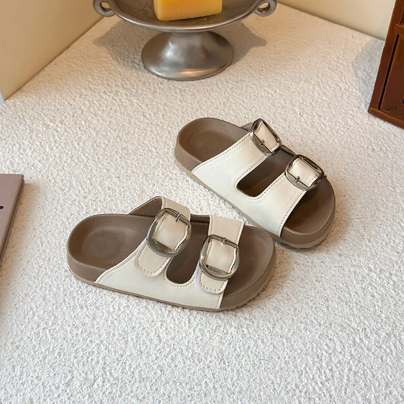 2025 New Arrival Summer Children Slippers with Metal Buckle Boys Sport Shoes Slides Nice Girls Platform Beach Shoes Child I07039