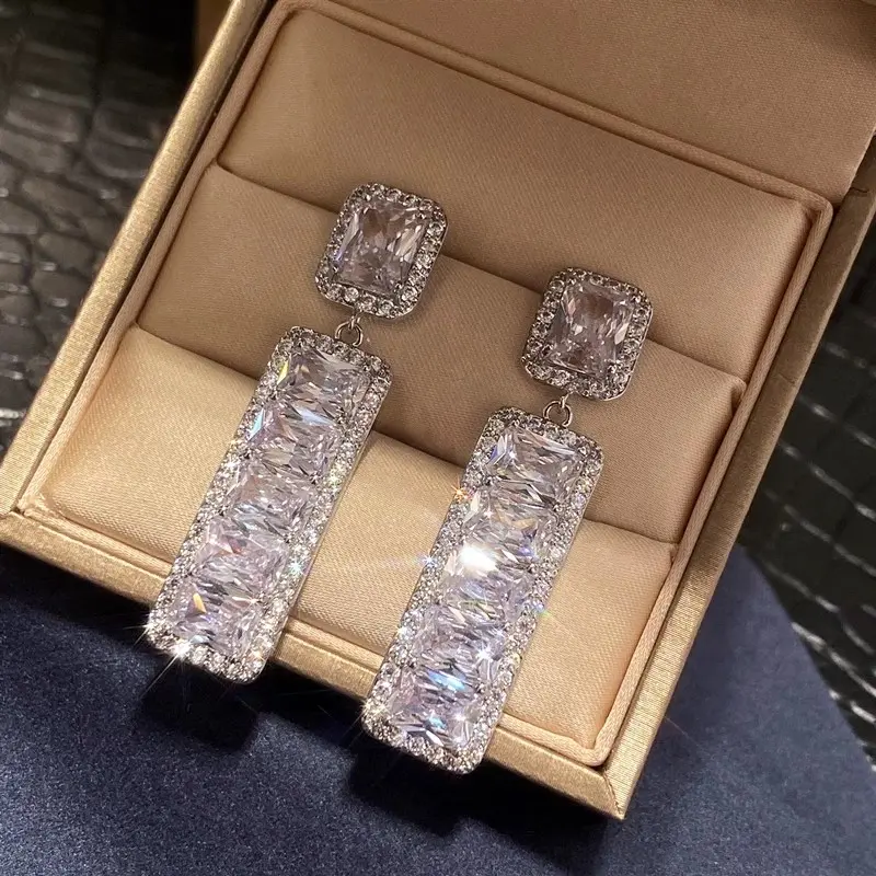 Huitan Women Sparkling Crystal CZ Hanging Earrings Geometric Shaped Modern Fashion Female Drop Earrings Daily Wear Party Jewelry