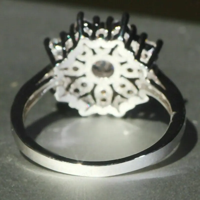 Huitan Sparkling Flower-shaped Crystal Cubic Zirconia Rings for Women Aesthetic Female Accessories Wedding Party Trendy Jewelry