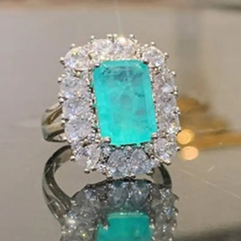 Huitan Bling Bling Green Blue Stone Wedding Anniversary Party Lady's Finger Ring Elegant Accessories Fashion Jewelry for Women