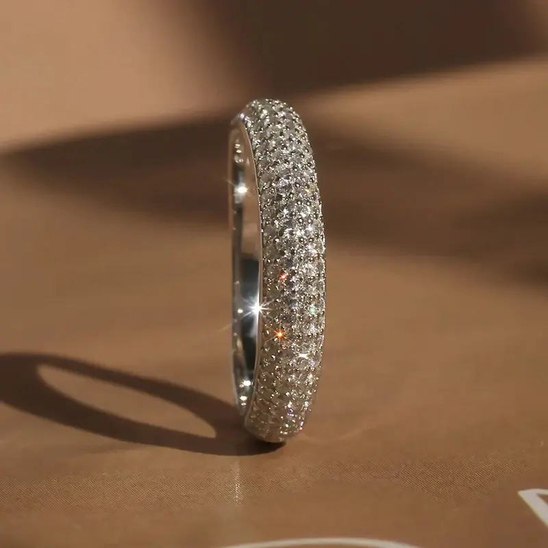 Huitan Exquisite Women Rings Luxury Silver Color Wedding Band Accessories Round Cubic Zirconia Simple and Elegant Lady Jewelry