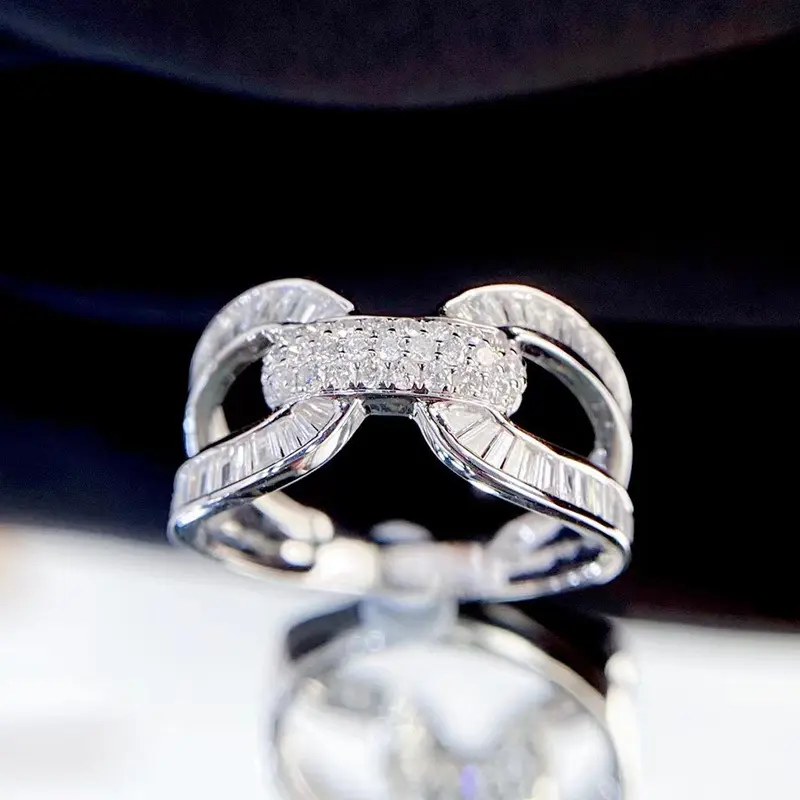 Huitan Fashion Design Brilliant Cubic Zirconia Rings for Women Wedding Engagement Party Modern Trendy Accessories Luxury Jewelry