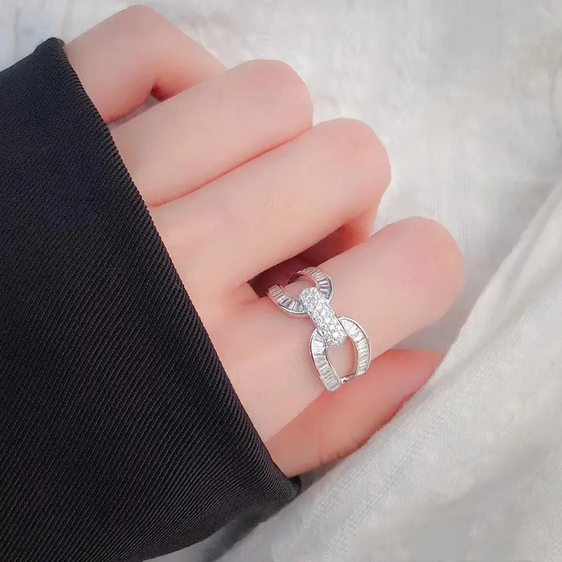 Huitan Fashion Design Brilliant Cubic Zirconia Rings for Women Wedding Engagement Party Modern Trendy Accessories Luxury Jewelry