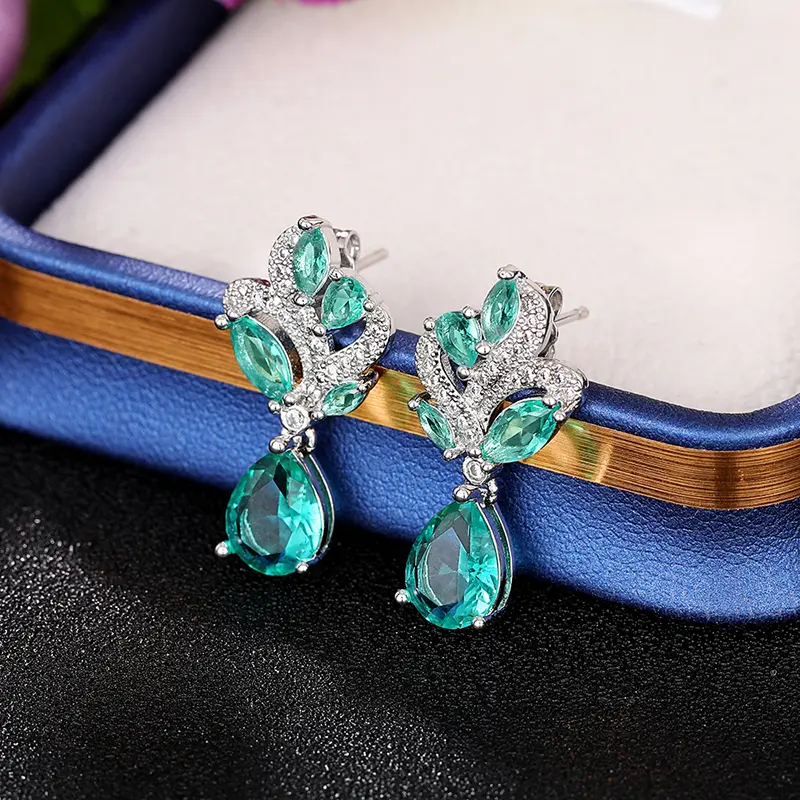 Huitan Gorgeous Green CZ Dangle Earrings for Women New Trendy Wedding Engagement Female Earrings Elegant Accessories Fancy Gift